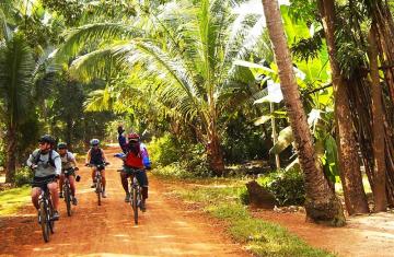 Mekong Delta Easy Biking Tour 3 days